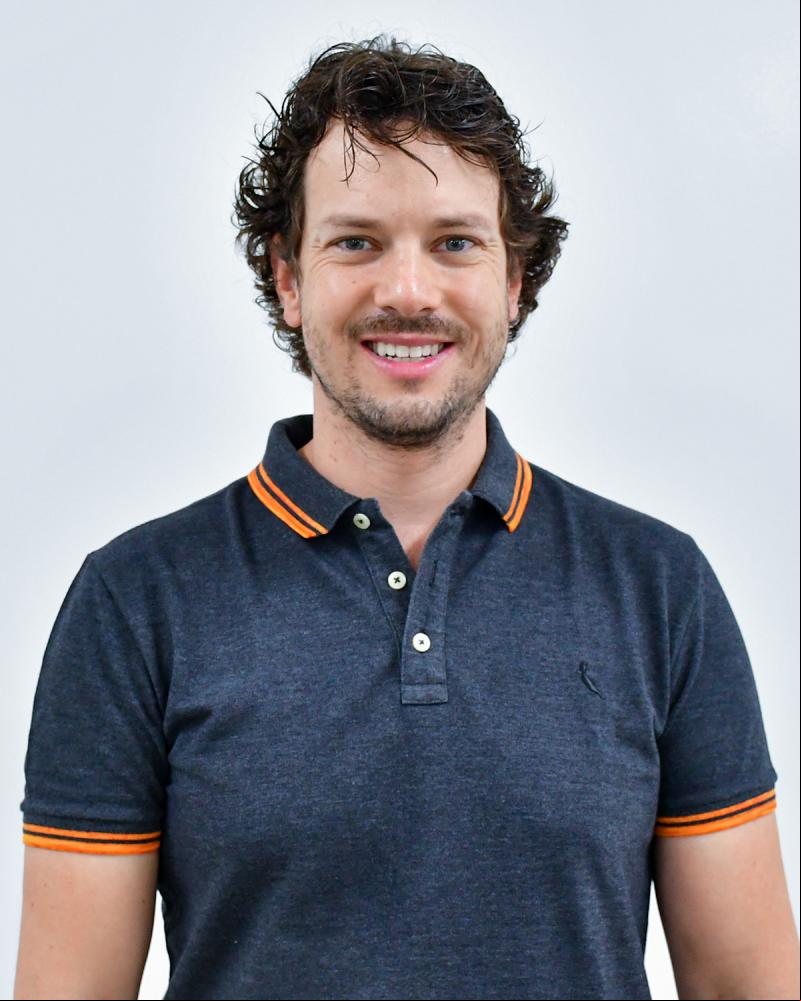 Colunista Bruno Dias